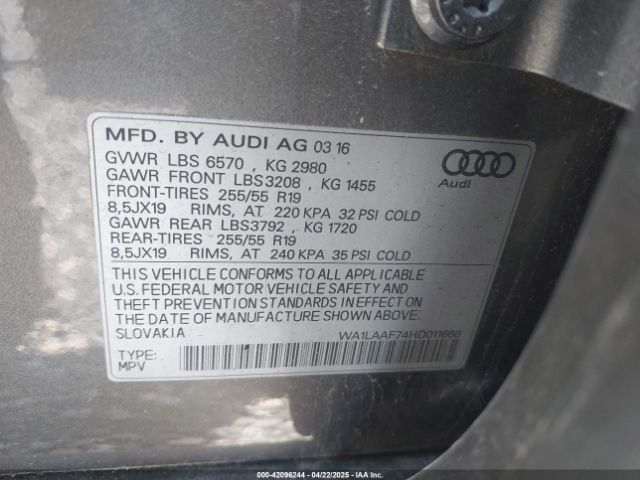 2017 AUDI Q7 WA1LAAF74HD011666 Photo 8