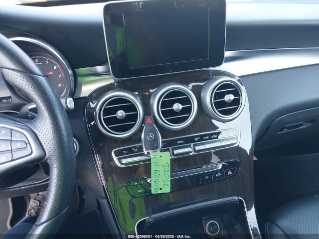 WDC0G4JB0HF162314 Mercedes-Benz GLC 300