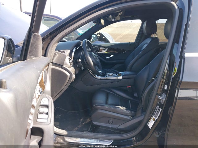 WDC0G4JB0HF162314 Mercedes-Benz GLC 300