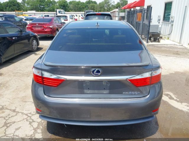 JTHBW1GG3E2058002 Lexus ES 300H