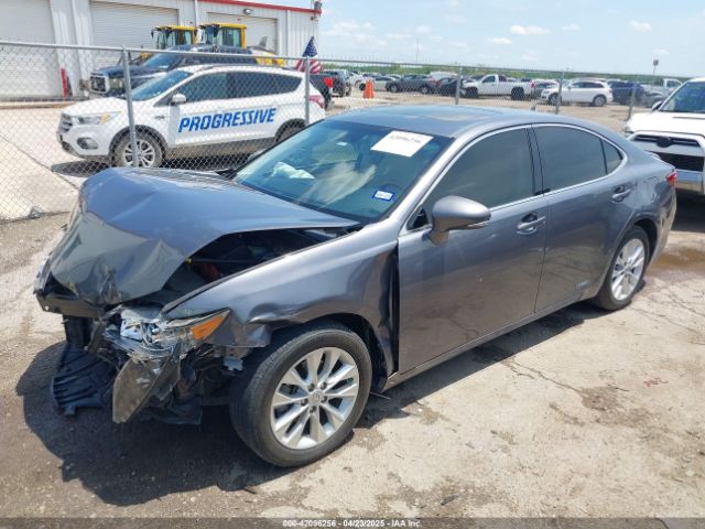 JTHBW1GG3E2058002 Lexus ES 300H
