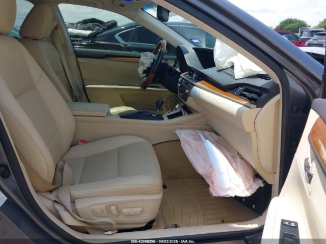 JTHBW1GG3E2058002 Lexus ES 300H
