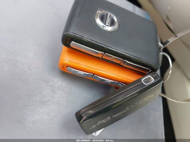 2021 VOLVO S60 7JR102FK0MG093996 Photo 10