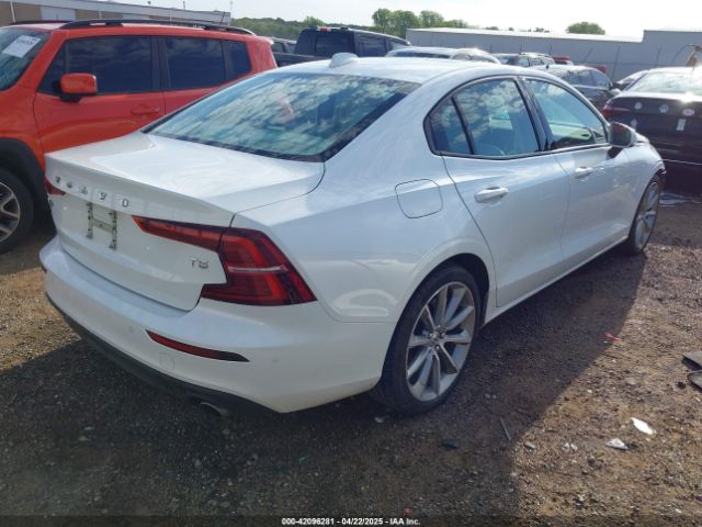 2021 VOLVO S60 7JR102FK0MG093996 Photo 3