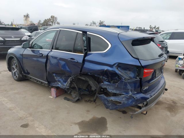2018 BMW X1 WBXHT3C36J3H30583 Photo 2