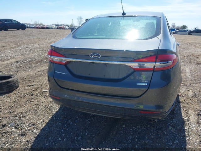 3FA6P0HDXJR127049 Ford FUSION SE
