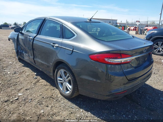 3FA6P0HDXJR127049 Ford FUSION SE