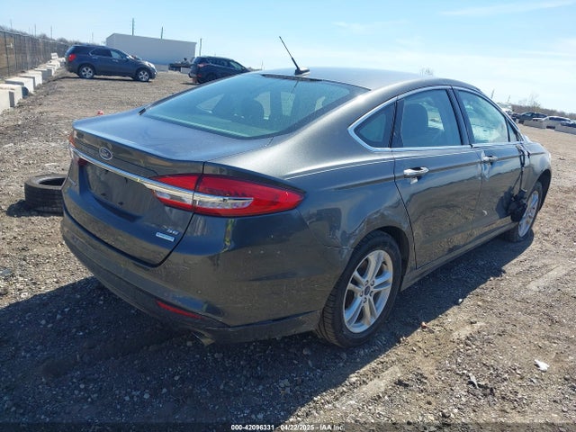 3FA6P0HDXJR127049 Ford FUSION SE