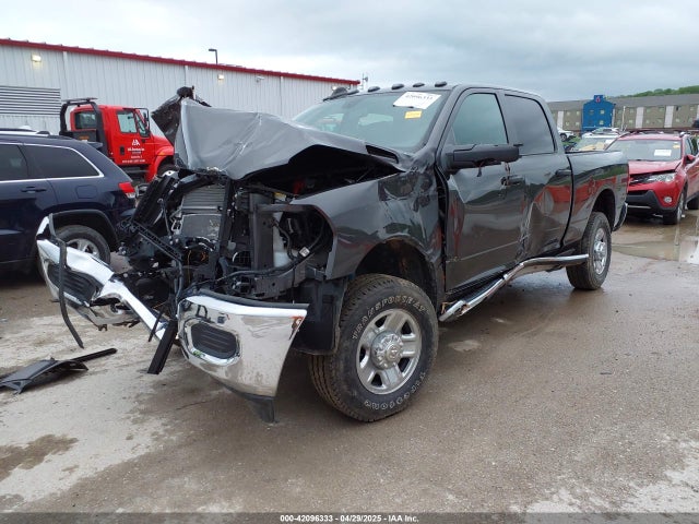 3C6UR5CJ8RG181826 RAM 2024