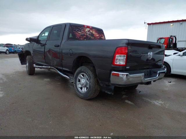 3C6UR5CJ8RG181826 RAM 2024
