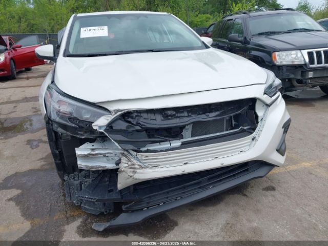 4S3BWAN69P3013221 Subaru Legacy Limited