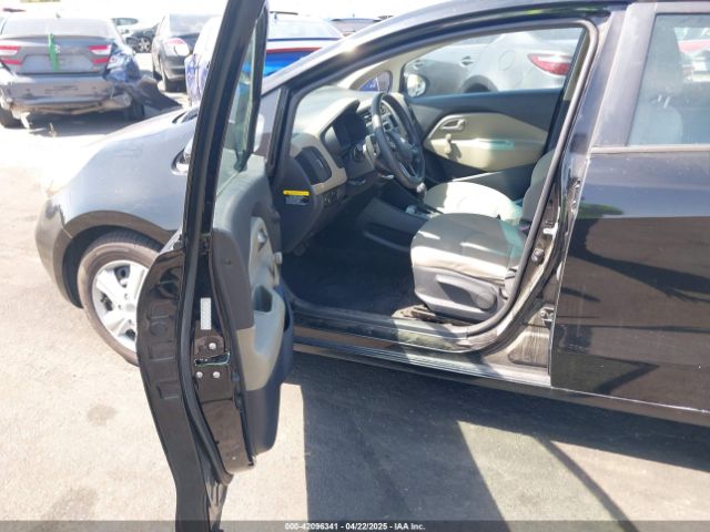 KNADM4A32F6526123 KIA RIO LX