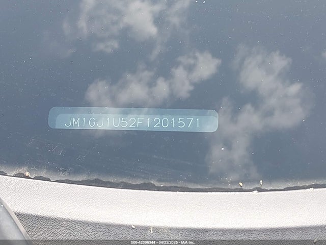 JM1GJ1U52F1201571 Mazda 2015