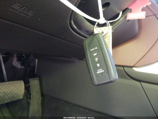 JH4KC1F58JC001369 Acura RLX