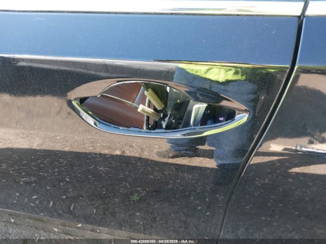 JH4KC1F58JC001369 Acura RLX