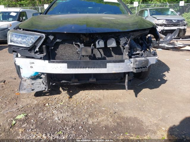 JH4KC1F58JC001369 Acura RLX