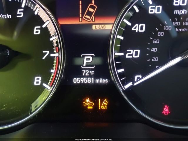 JH4KC1F58JC001369 Acura RLX