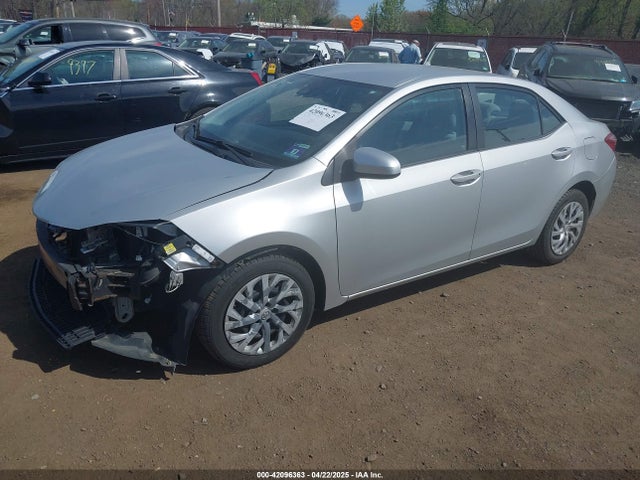 2T1BURHE3HC949156 Toyota COROLLA LE