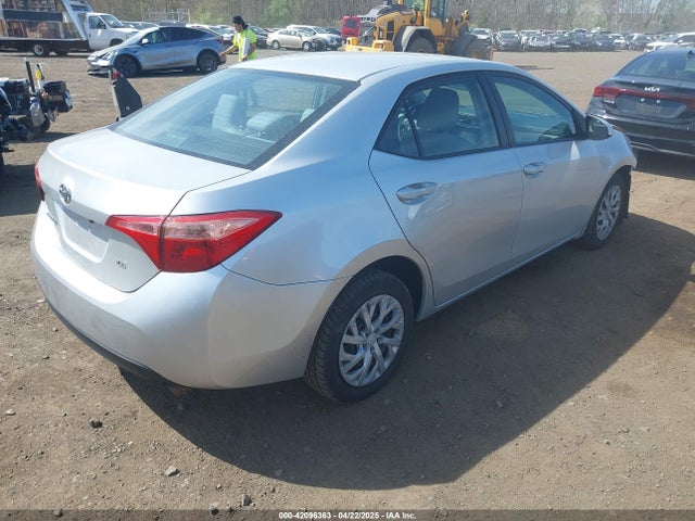 2T1BURHE3HC949156 Toyota COROLLA LE