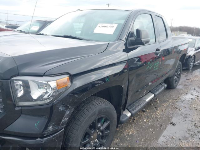 5TFUW5F11KX807277 Toyota Tundra Sr5 5.7l V8