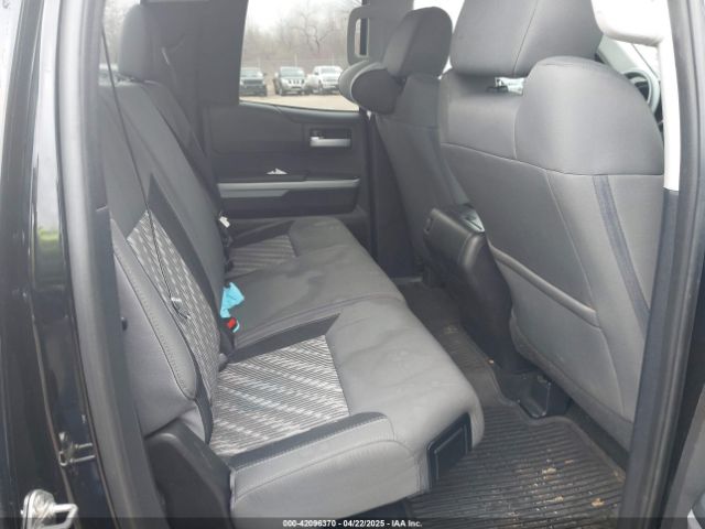 5TFUW5F11KX807277 Toyota Tundra Sr5 5.7l V8