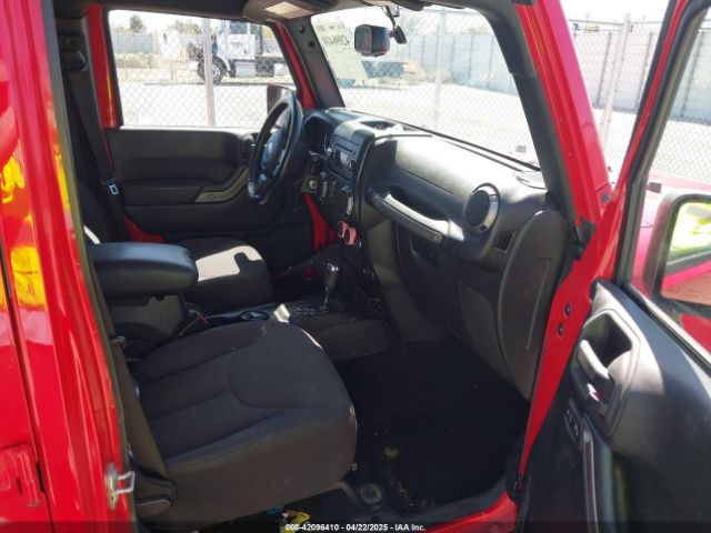 1C4BJWDG0FL506662 Jeep Wrangler Unlimited Sport