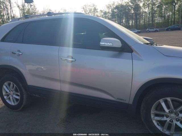 5XYKTDA64FG616118 KIA SORENTO LX