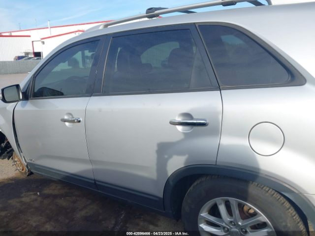 5XYKTDA64FG616118 KIA SORENTO LX