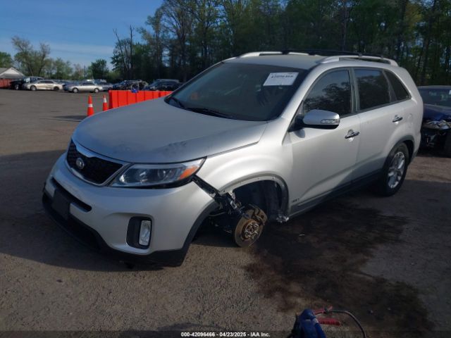 5XYKTDA64FG616118 KIA SORENTO LX