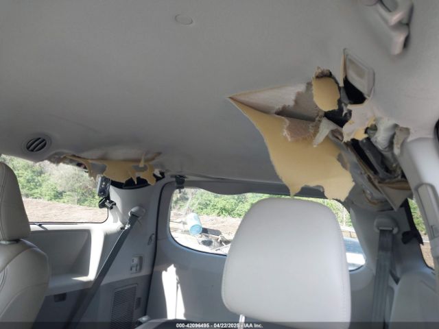 5TDYK3DC4ES493852 Toyota Sienna Xle V6 8 Passenger