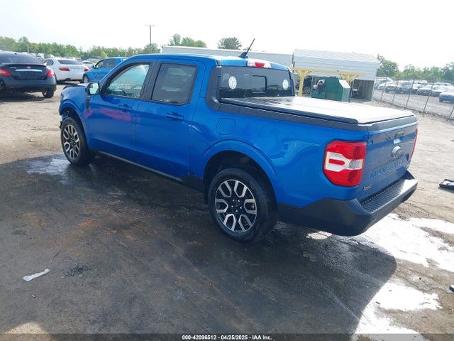 3FTTW8F90NRA17825 Ford Maverick Lariat