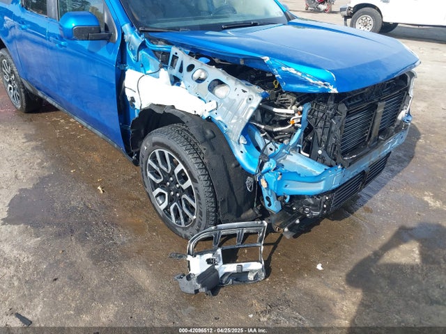3FTTW8F90NRA17825 Ford Maverick Lariat