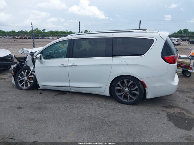 2C4RC1GG9JR101097 Chrysler Pacifica