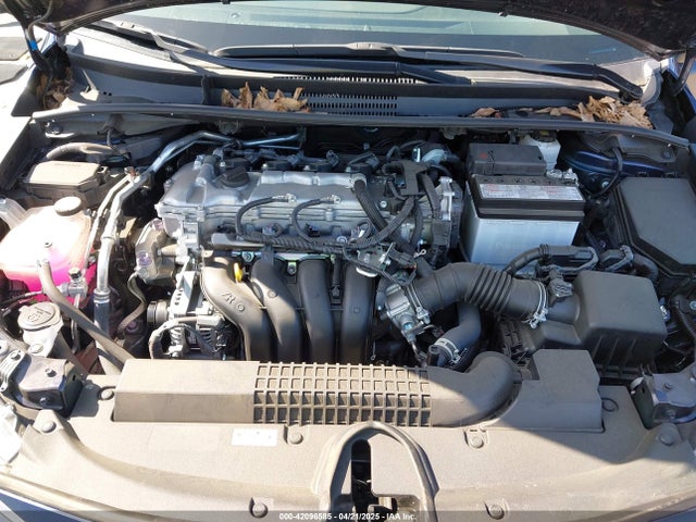 5YFVPMAE0NP386046 Toyota COROLLA LE