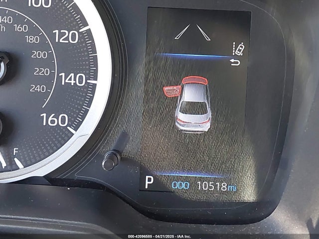 5YFVPMAE0NP386046 Toyota COROLLA LE