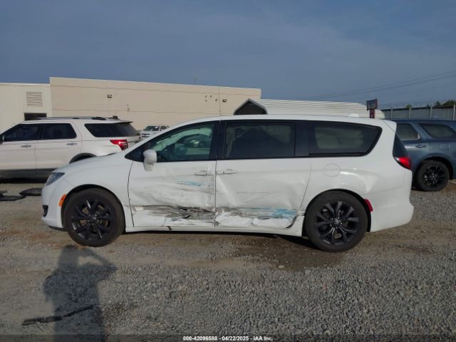 2C4RC1FG5JR235381 Chrysler Pacifica Touring Plus