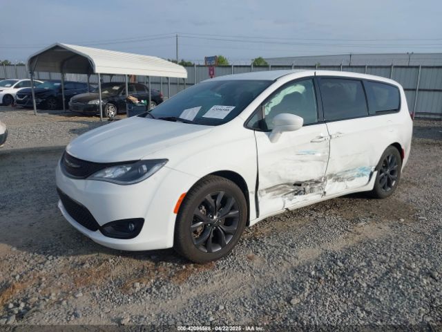 2C4RC1FG5JR235381 Chrysler Pacifica Touring Plus
