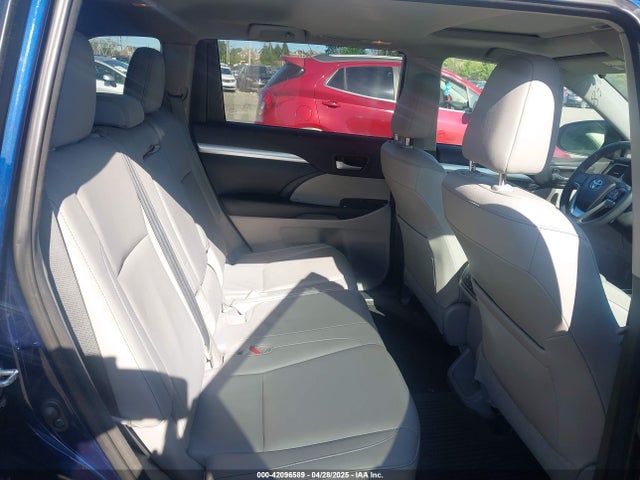 5TDJKRFH1ES026983 Toyota Highlander Xle V6