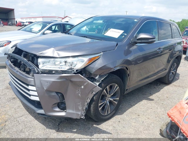 5TDZZRFH6KS319028 Toyota Highlander Le