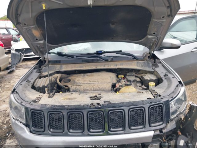 3C4NJDBB8JT323967 Jeep Compass Altitude 4x4