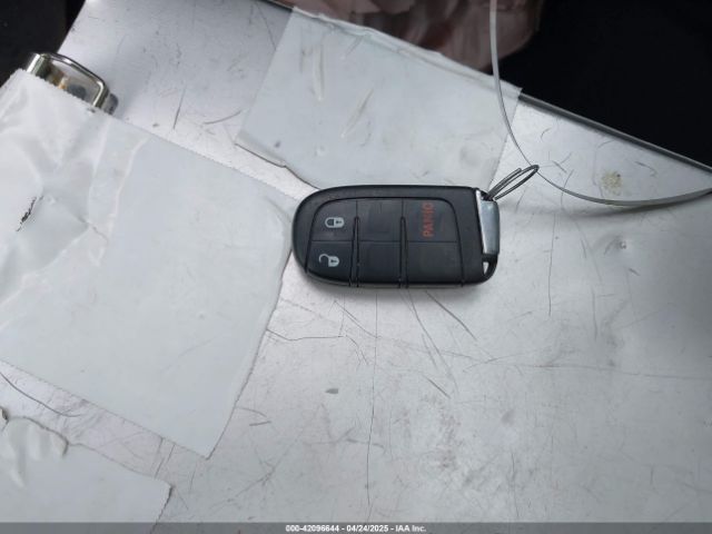 3C4NJDBB8JT323967 Jeep Compass Altitude 4x4
