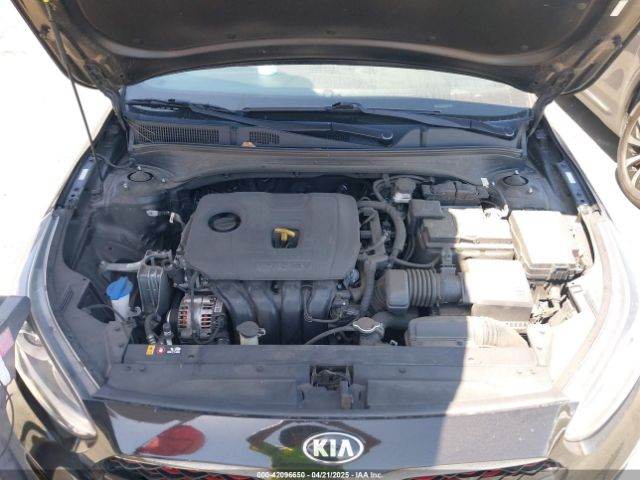 3KPF34AD3ME360404 KIA Forte Gt-line