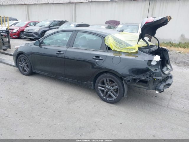 3KPF34AD3ME360404 KIA Forte Gt-line