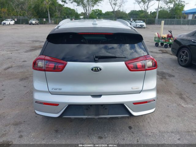 KNDCB3LC7K5231434 KIA NIRO LX