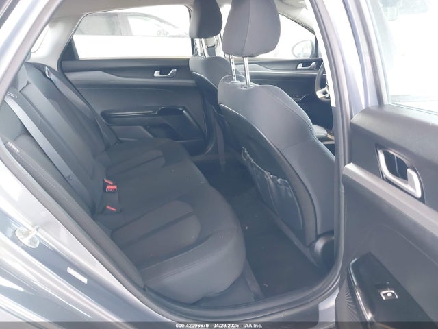 5XXG14J23NG090639 KIA K5 LXS