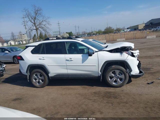 Toyota Rav4 Xle 2023 2T3W1RFV0PW269894 Image 13