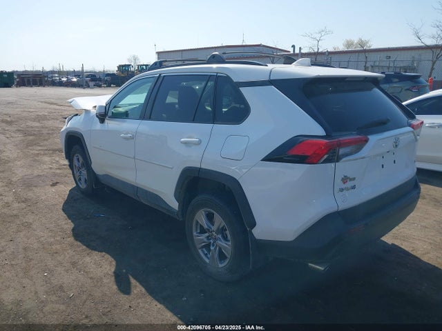 Toyota Rav4 Xle 2023 2T3W1RFV0PW269894 Image 3