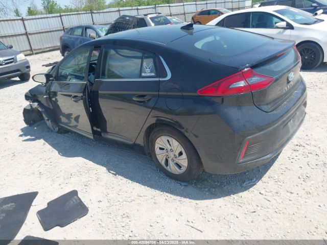2017 HYUNDAI IONIQ HYBRID KMHC75LC2HU036476 Photo 2