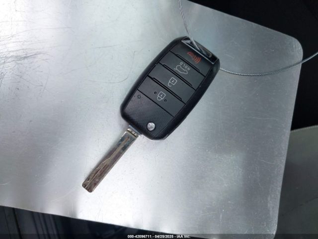KNDJN2A20G7361103 KIA Soul