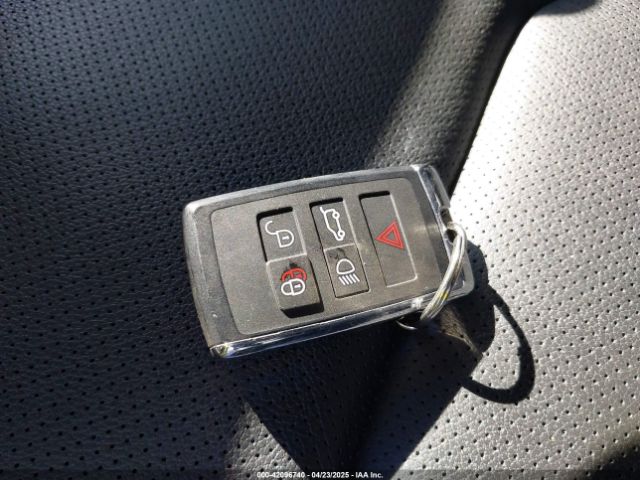 SALEJ7EU4R2244946 Land Rover Defender 110 P400 S